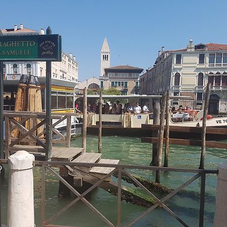 Appartamento Garden Ca' Rezzonico Venesia Bagian luar foto