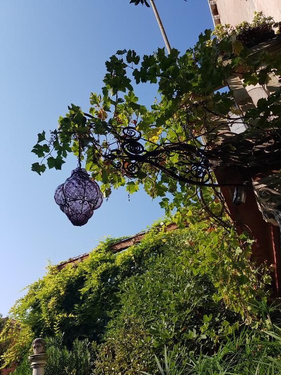 Appartamento Garden Ca' Rezzonico Venesia Bagian luar foto