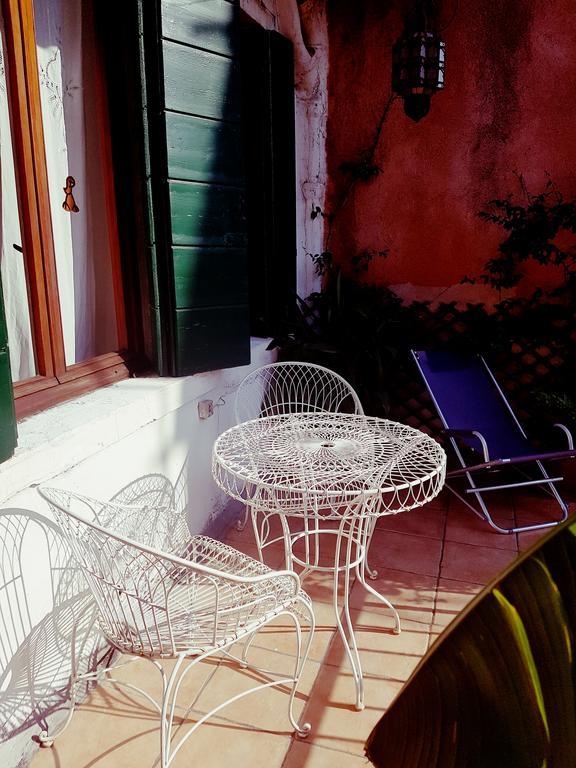 Appartamento Garden Ca' Rezzonico Venesia Bagian luar foto