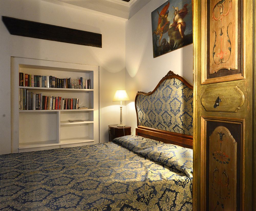 Appartamento Garden Ca' Rezzonico Venesia Bagian luar foto